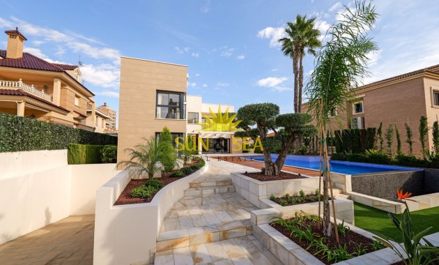 Obra nueva - Chalet -  - Torrevieja