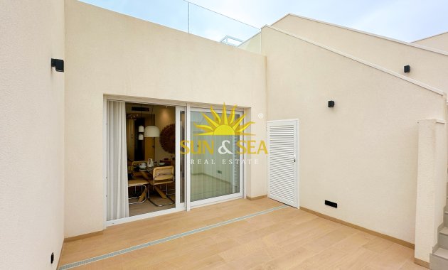Neue Gebäude - high-bungalow - La Finca Golf