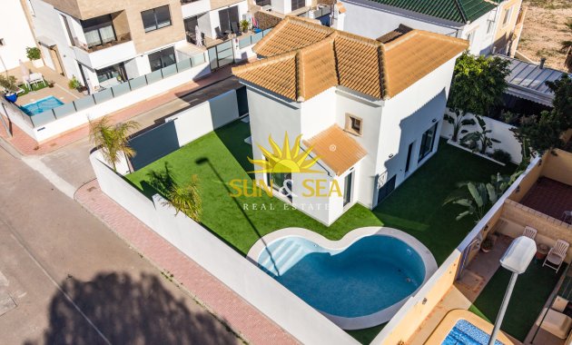 Obra nueva - Chalet - Orihuela Costa