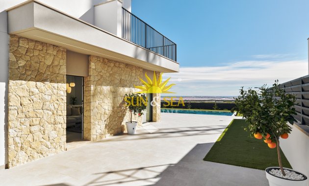 Obra nueva - Chalet - San Miguel de Salinas