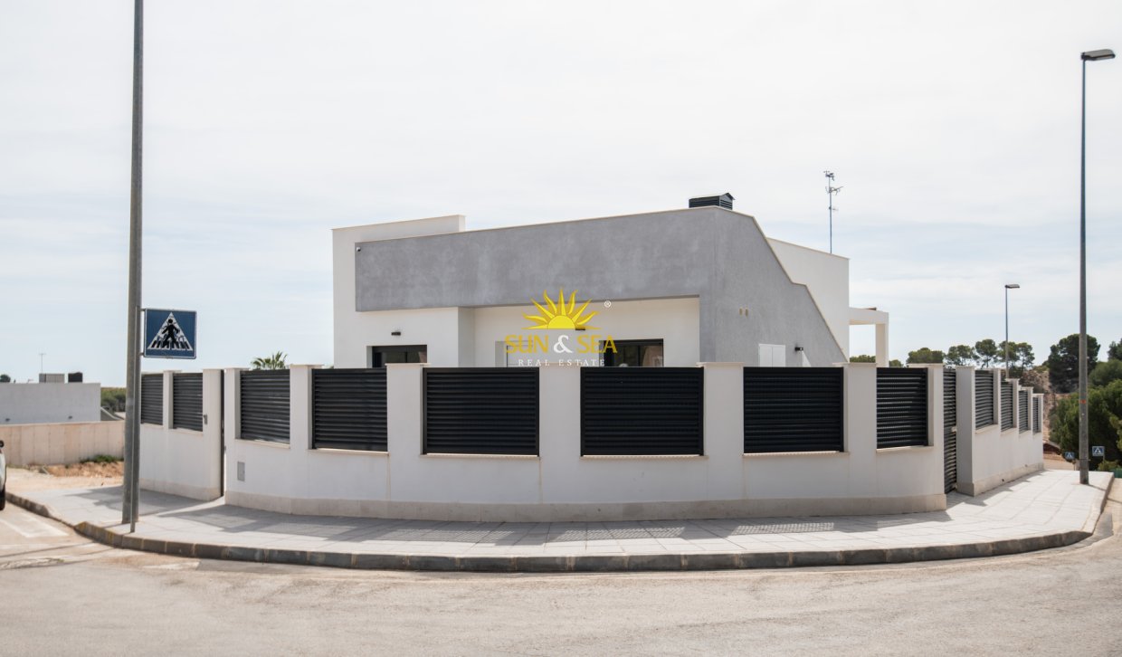 Nouvelle construction - detached - Pinar de Campoverde