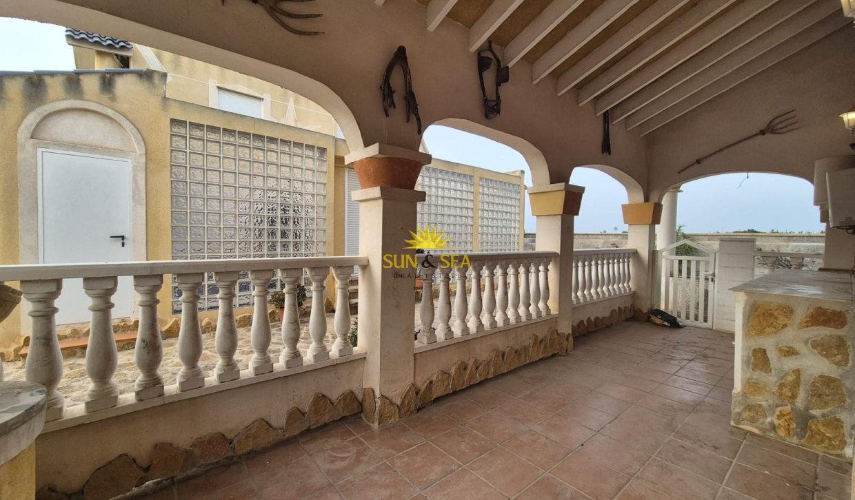 Reventa - Villa Independiente - Orihuela