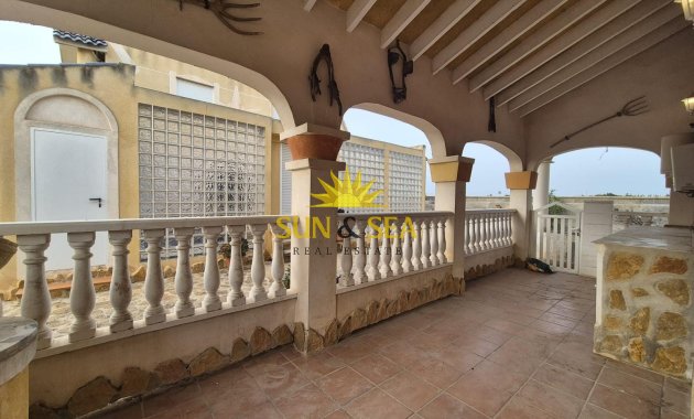 Reventa - Villa Independiente - Orihuela