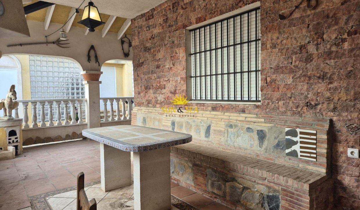 Reventa - Villa Independiente - Orihuela