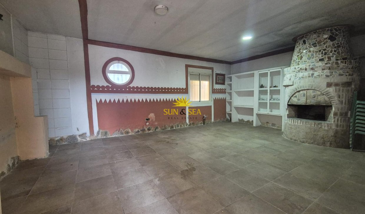 Reventa - Villa Independiente - Orihuela