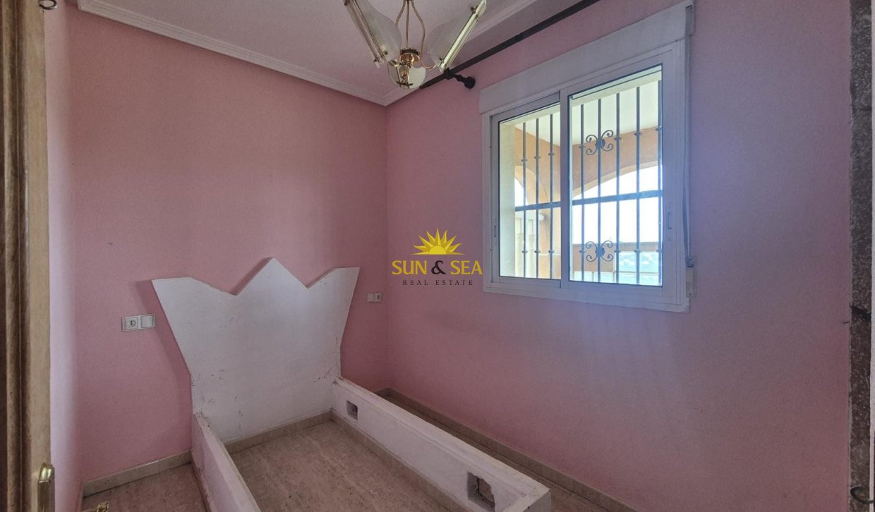 Reventa - Villa Independiente - Orihuela