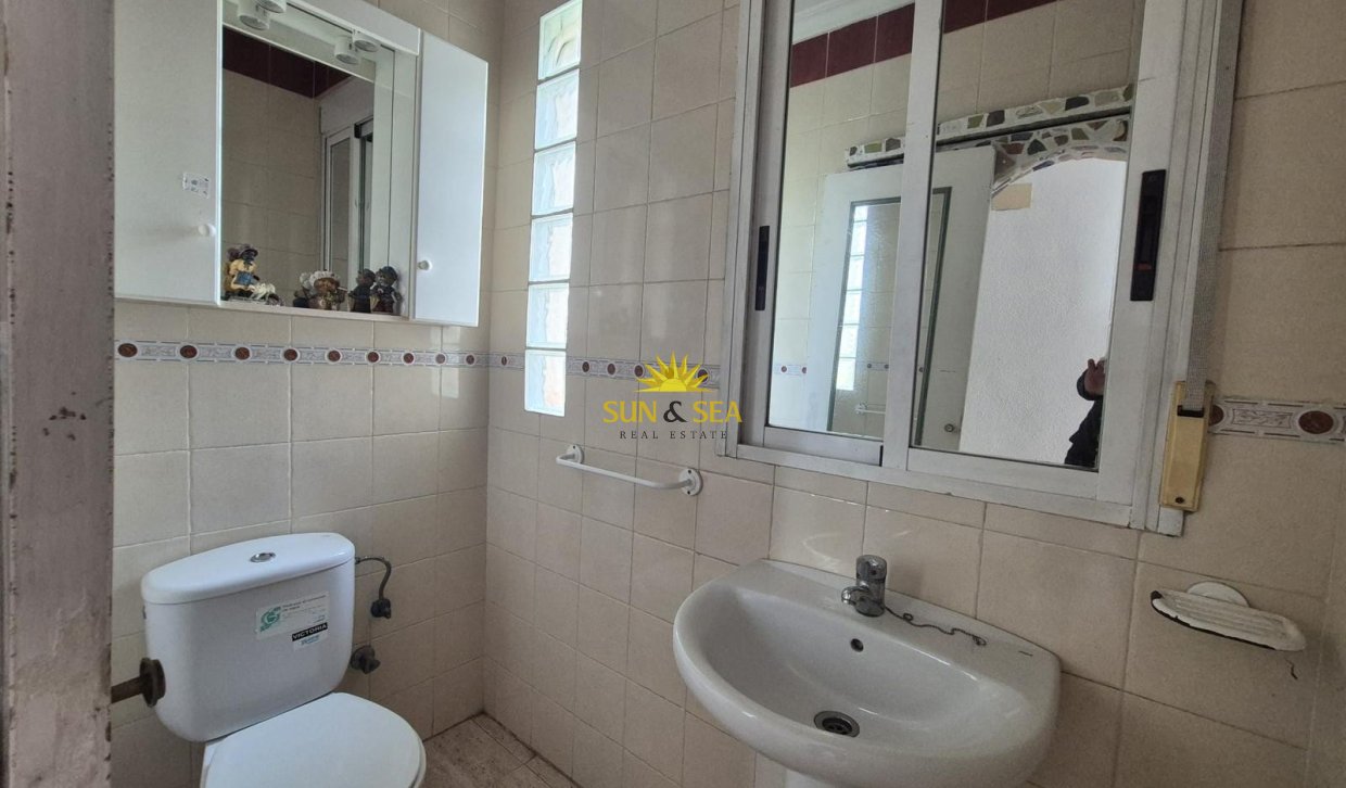 Reventa - Villa Independiente - Orihuela