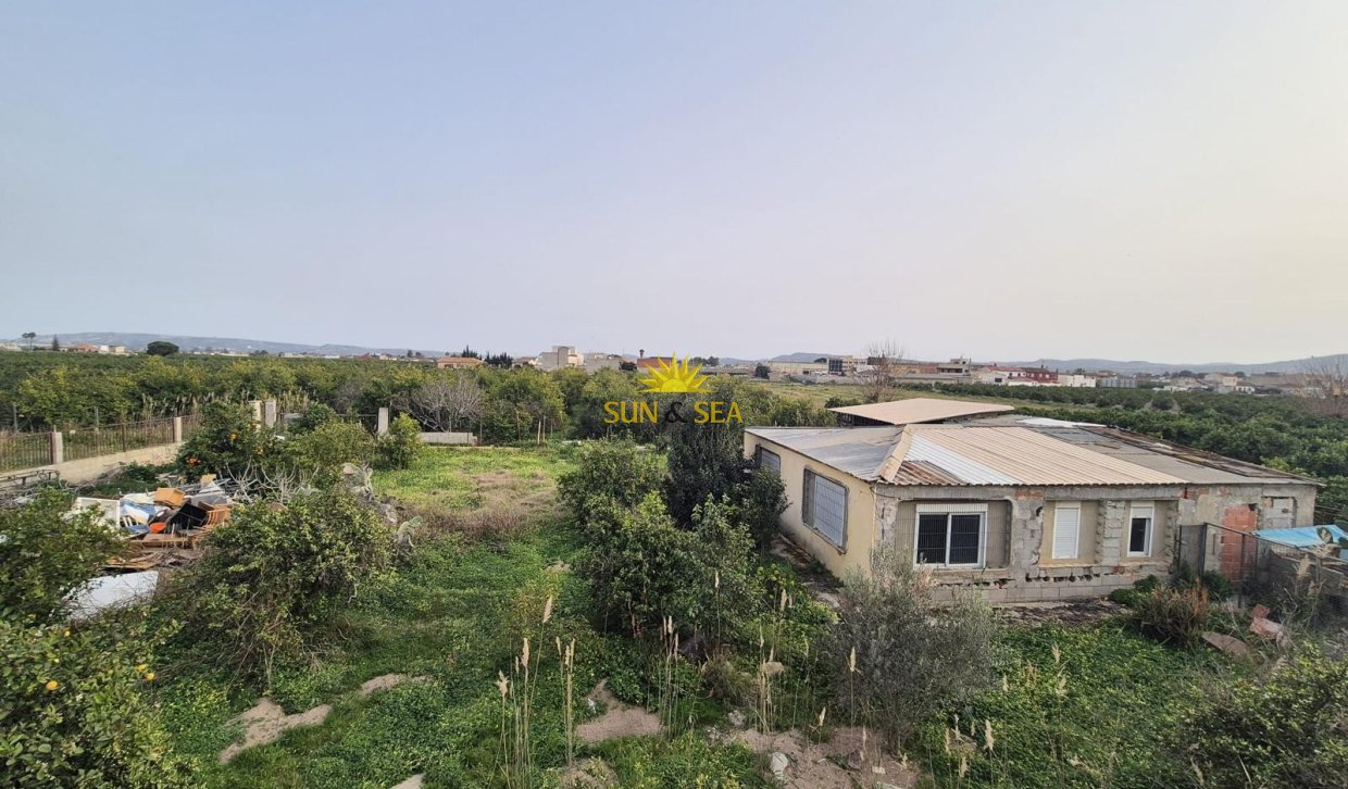 Reventa - Villa Independiente - Orihuela