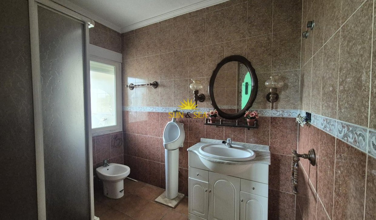 Reventa - Villa Independiente - Orihuela