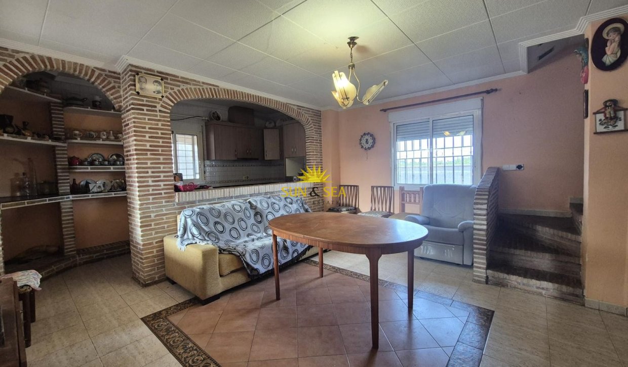 Reventa - Villa Independiente - Orihuela