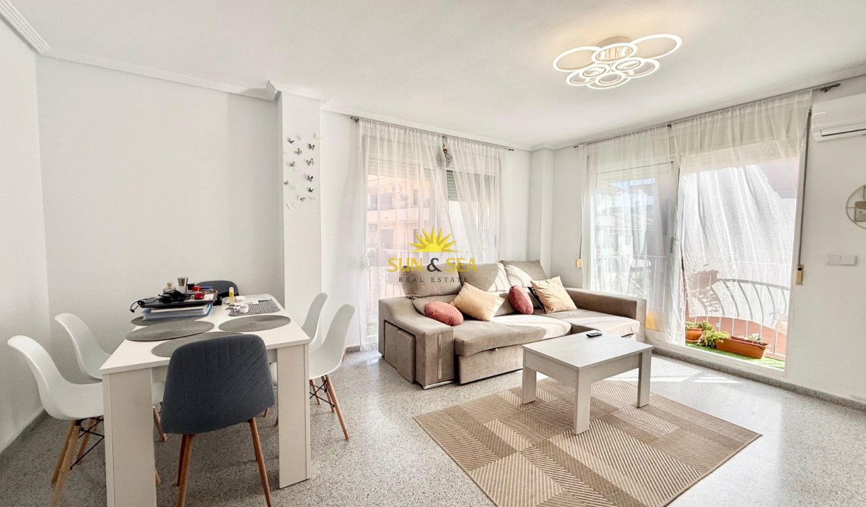 Location à long terme - Appartement - San Miguel de Salinas
