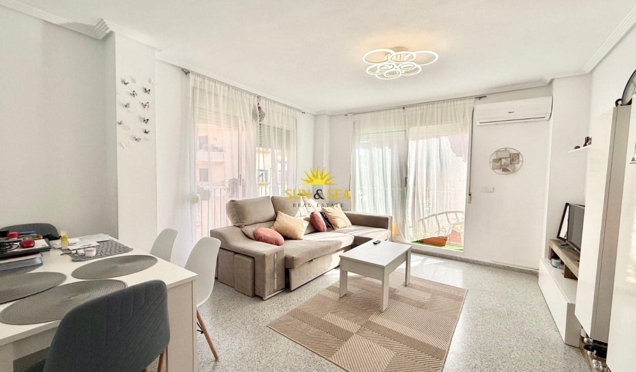 Location à long terme - Appartement - San Miguel de Salinas
