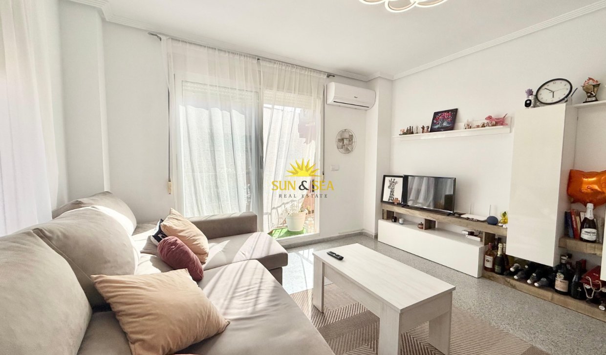 Location à long terme - Appartement - San Miguel de Salinas
