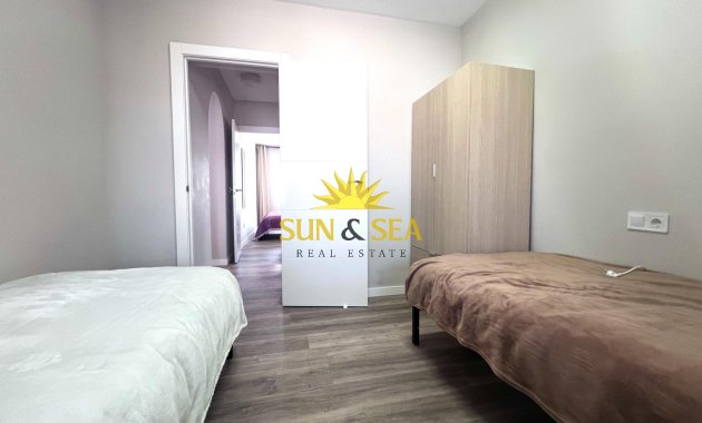 Resale - Townhouse - Orihuela Costa - La Regia