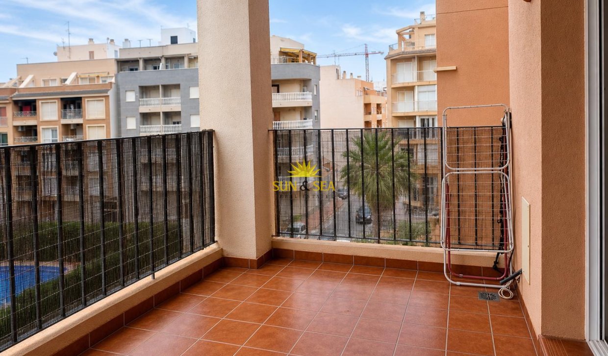 Resale - Apartment - Torrevieja - torrevieja