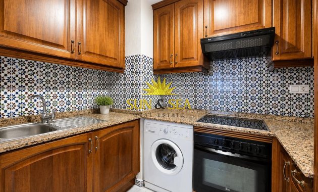 Resale - Apartment - Torrevieja - torrevieja