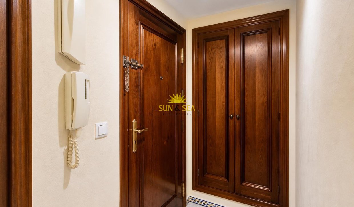 Resale - Apartment - Torrevieja - torrevieja