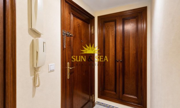 Resale - Apartment - Torrevieja - torrevieja