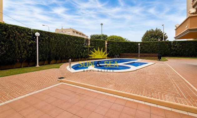 Resale - Apartment - Torrevieja - torrevieja