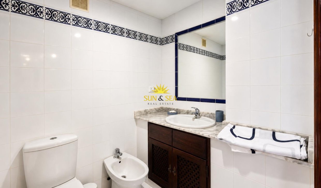 Resale - Apartment - Torrevieja - torrevieja