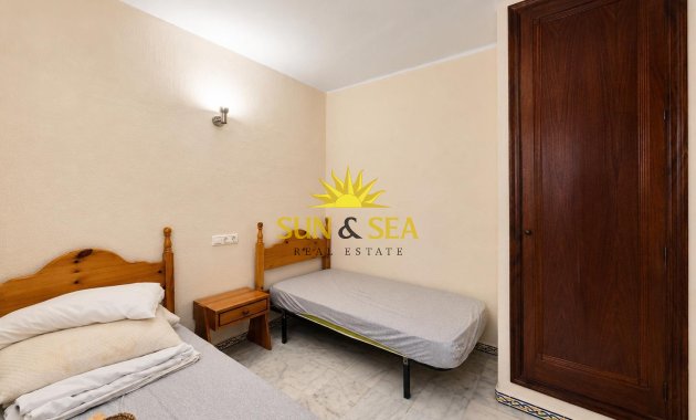 Resale - Apartment - Torrevieja - torrevieja