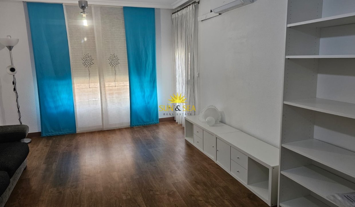 Long Term Rental - Apartment - Alicante - Campoamor