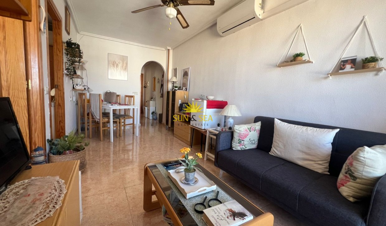 Resale - Apartment - Torrevieja - El molino