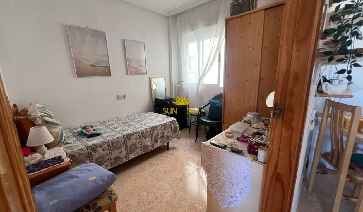Resale - Apartment - Torrevieja - El molino