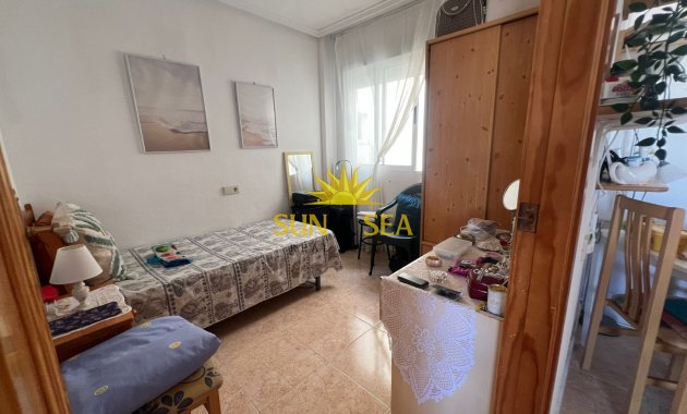 Resale - Apartment - Torrevieja - El molino