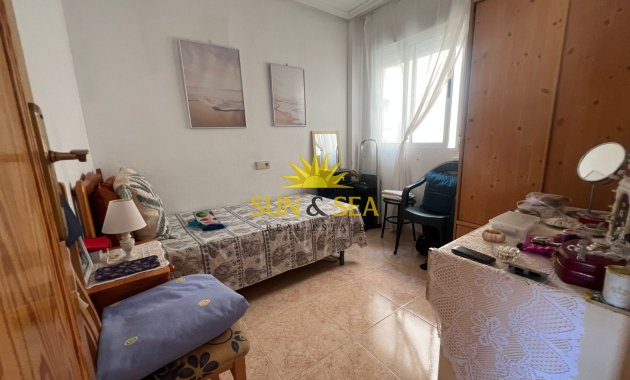 Resale - Apartment - Torrevieja - El molino