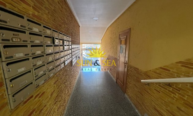 Resale - Apartment - Torrevieja - El molino