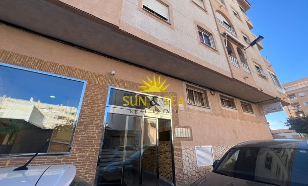 Resale - Apartment - Torrevieja - El molino