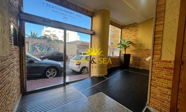 Resale - Apartment - Torrevieja - El molino