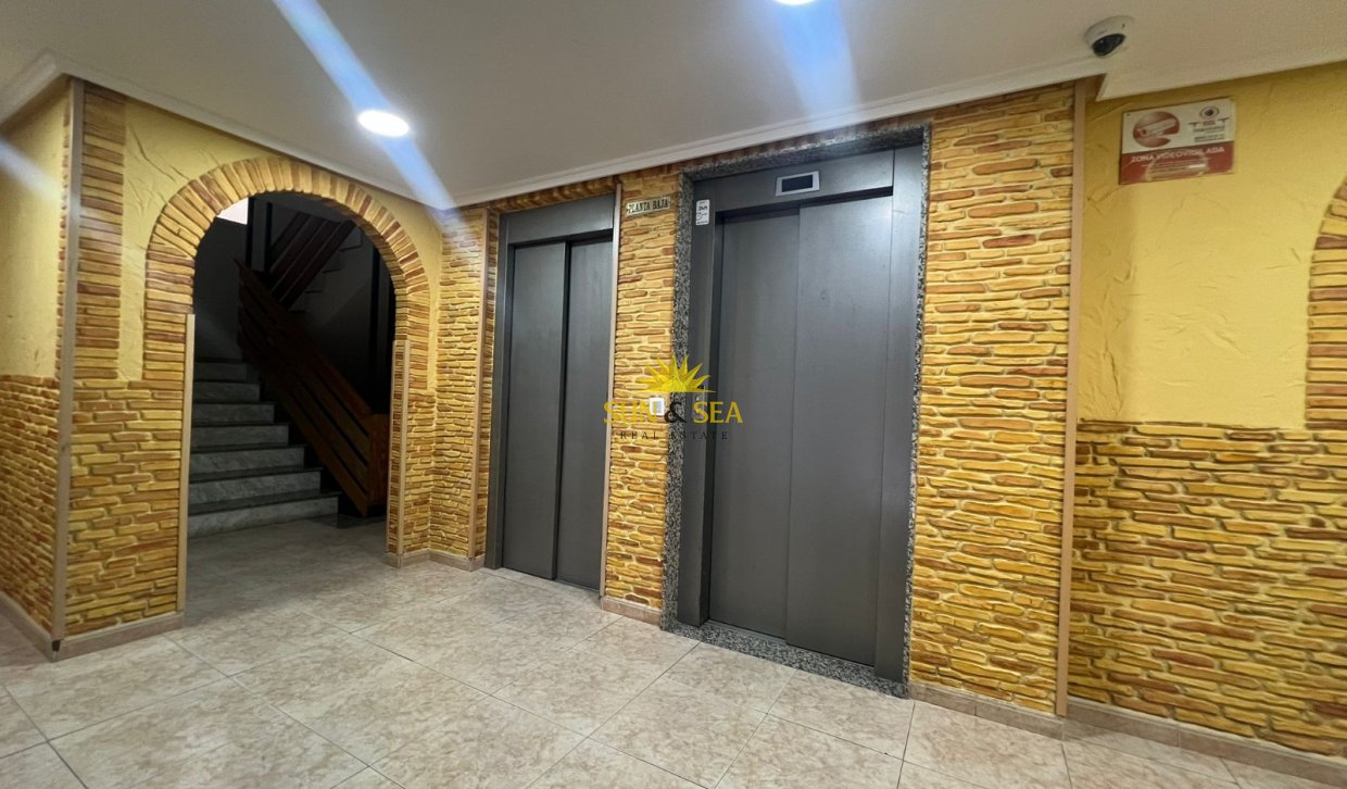 Resale - Apartment - Torrevieja - El molino