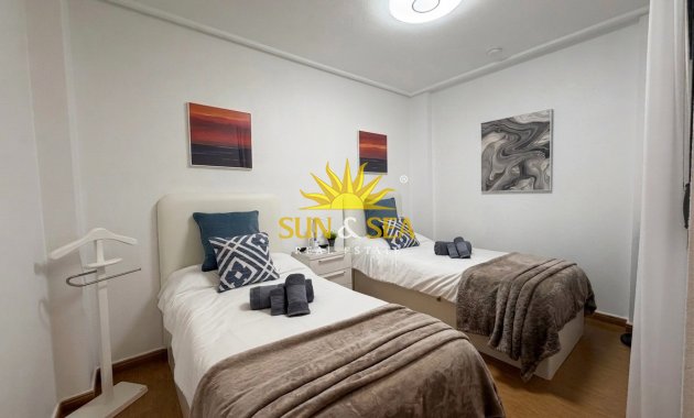 Langfristige Vermietung - Wohnung - Torrevieja - Playa del Cura