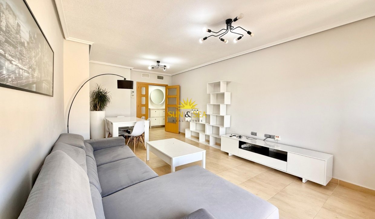 Alquiler a largo plazo - Apartamento - Ciudad quesada - Rojales