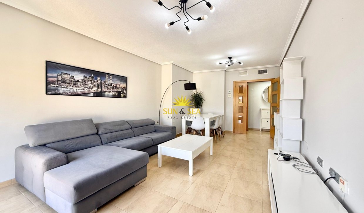 Alquiler a largo plazo - Apartamento - Ciudad quesada - Rojales