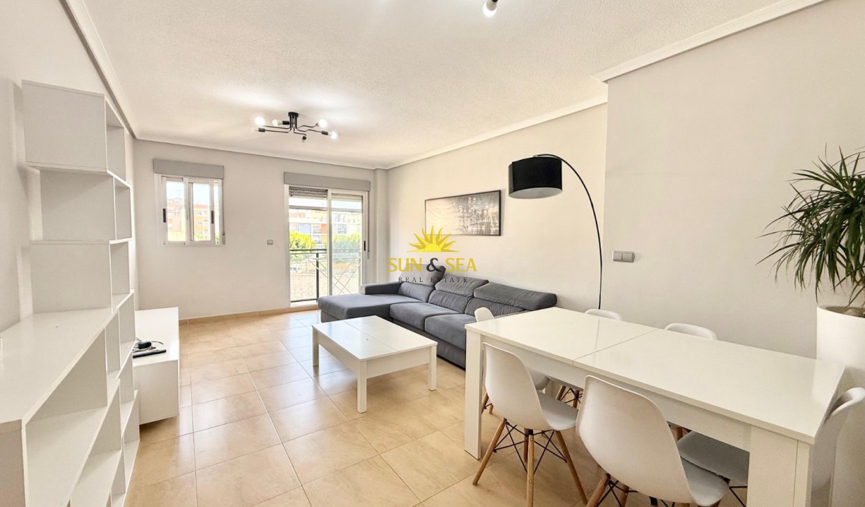 Alquiler a largo plazo - Apartamento - Ciudad quesada - Rojales