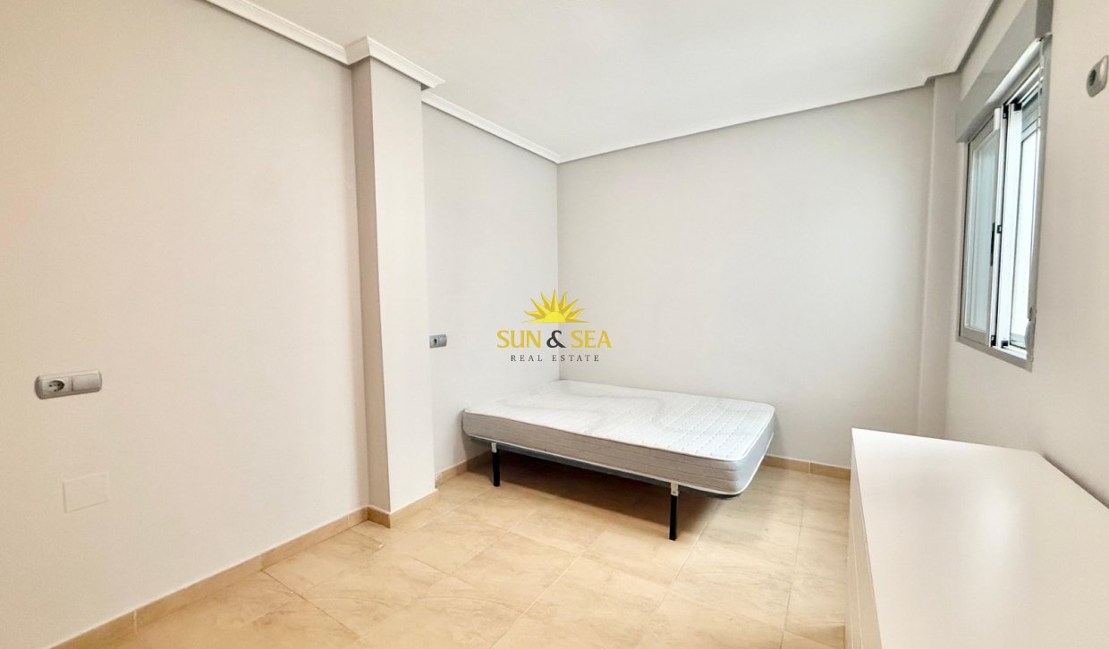 Alquiler a largo plazo - Apartamento - Ciudad quesada - Rojales