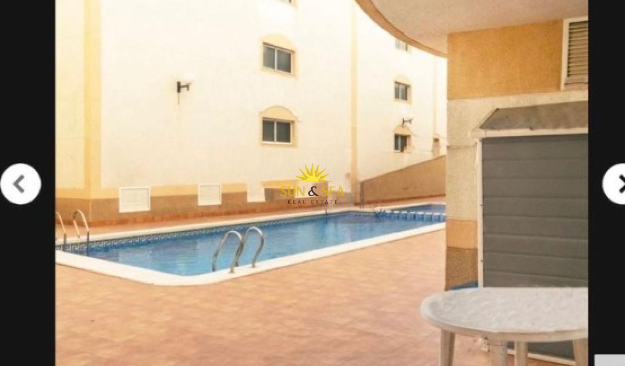 Resale - Apartment - Torrevieja - El molino