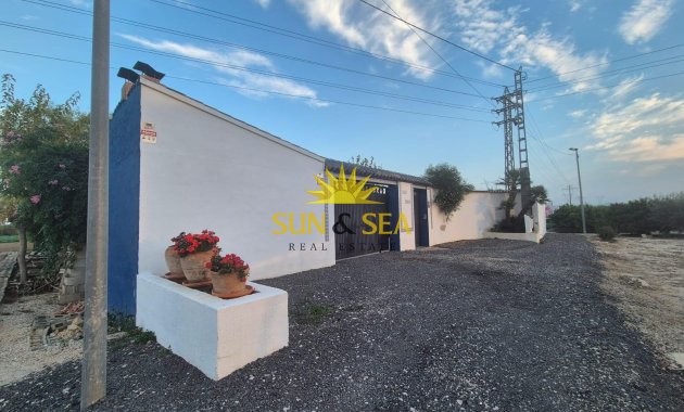 Resale - Villa - Orihuela