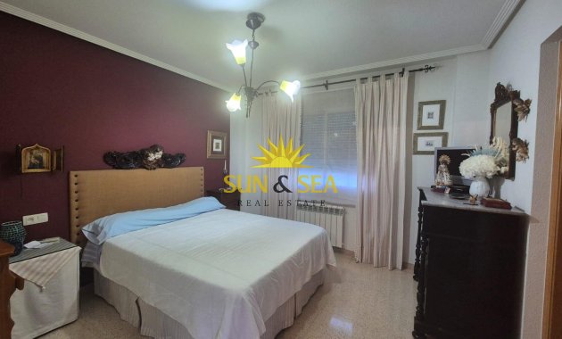 Resale - Villa - Orihuela