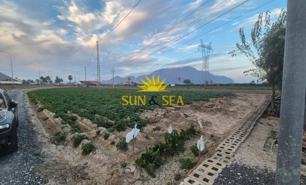 Resale - Villa - Orihuela