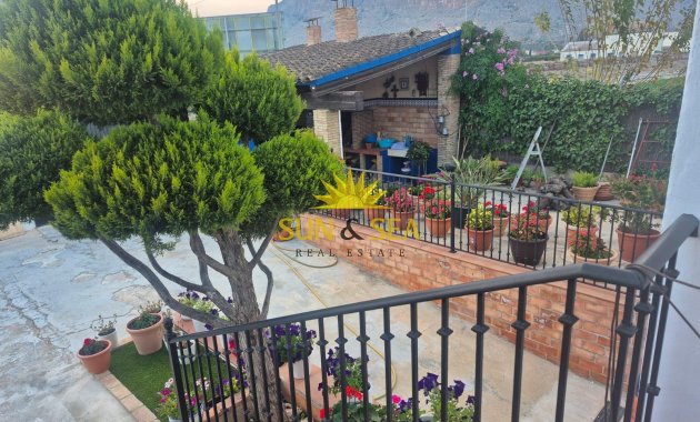 Resale - Villa - Orihuela