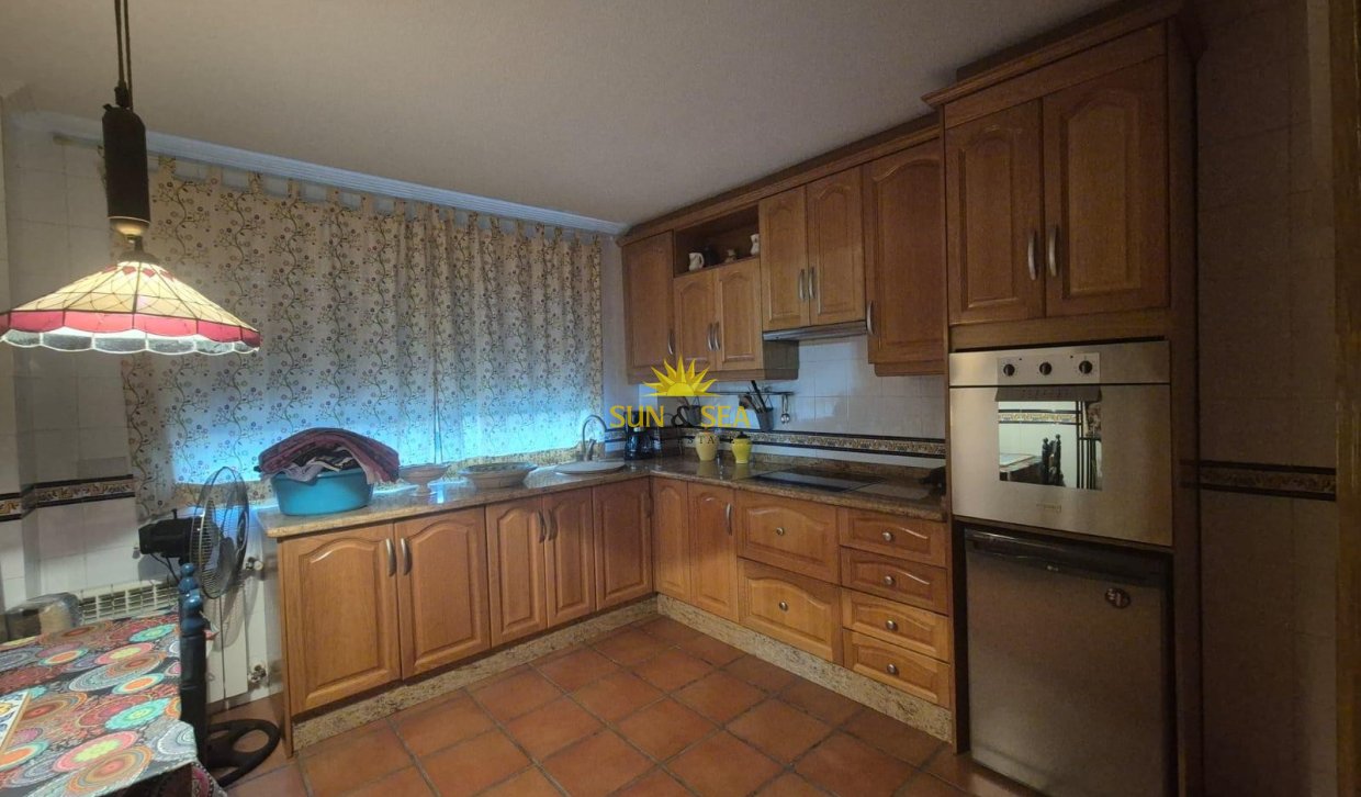 Resale - Villa - Orihuela