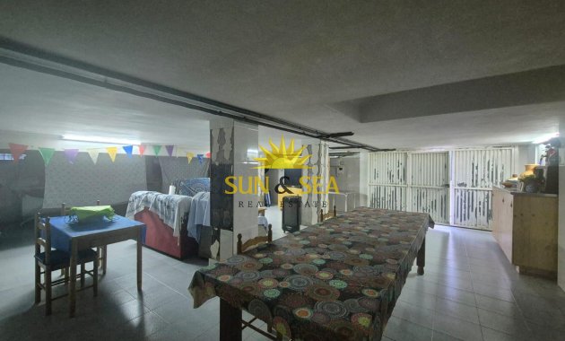 Resale - Villa - Orihuela