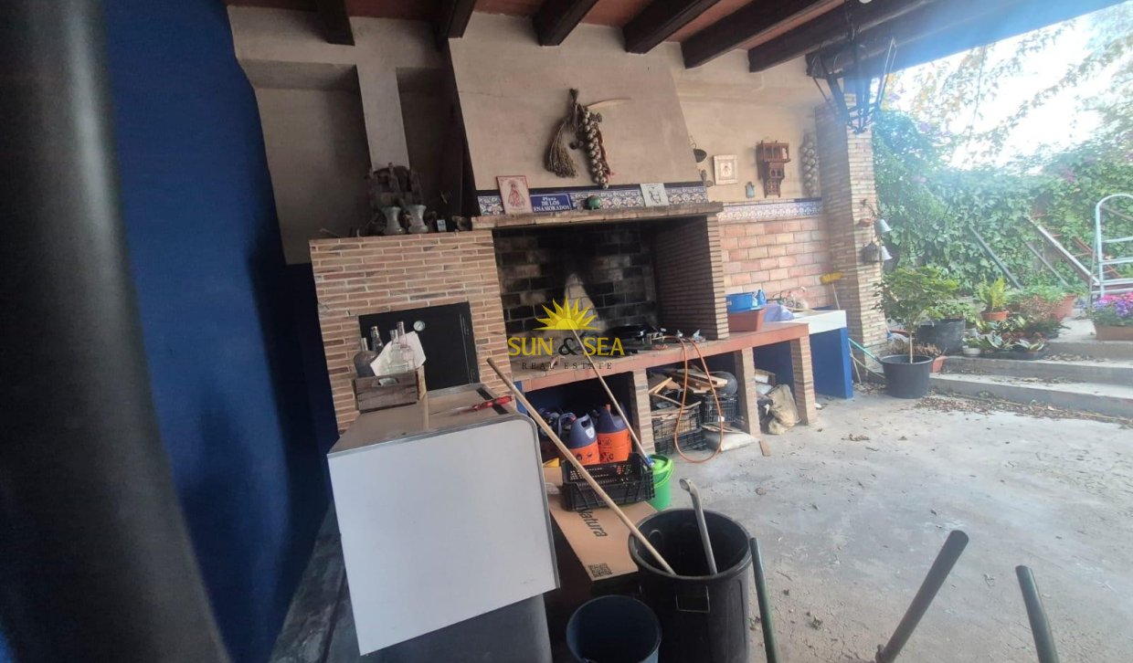 Resale - Villa - Orihuela