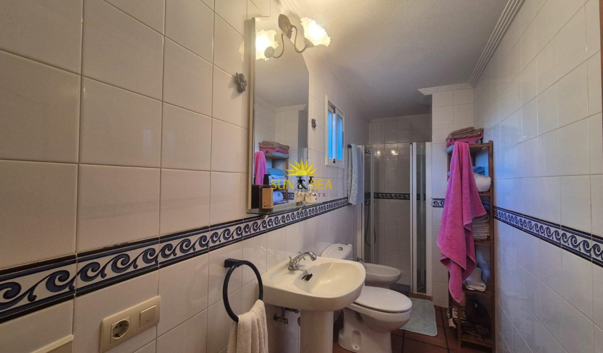 Resale - Villa - Orihuela
