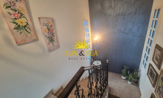 Resale - Villa - Orihuela