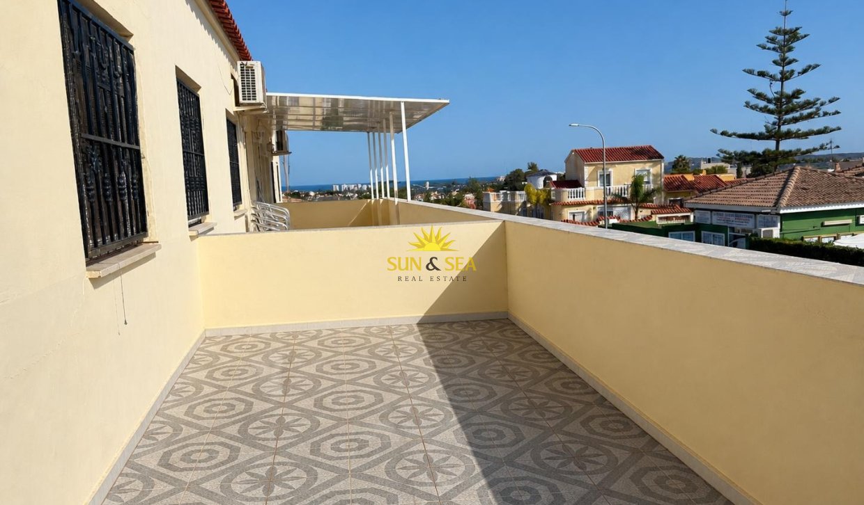 Resale - Villa - San Fulgencio